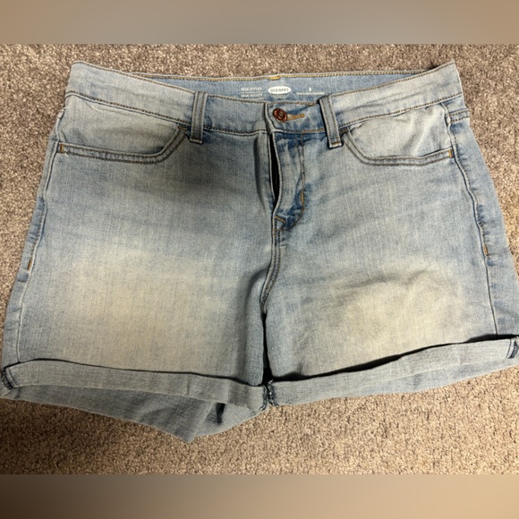 Old Navy Women’s Denim Shorts Lot- 2 pairs Size 8 (Dark & light wash) - Picture 5 of 9